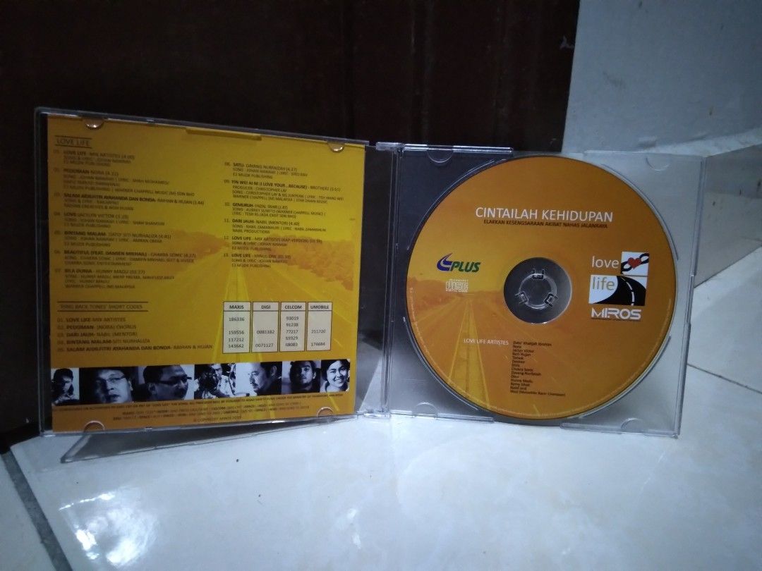 Album CD Kompilasi 'Love Life (Cintailah Kehidupan)' [Keluaran