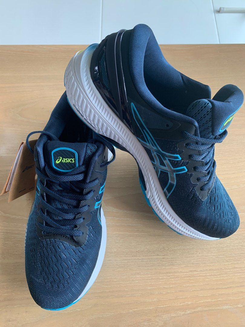 mens asic running shoes