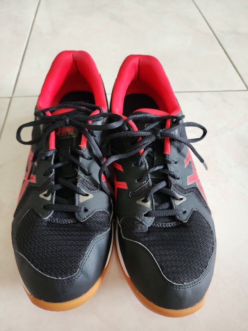 Badminton on sale shoes asics