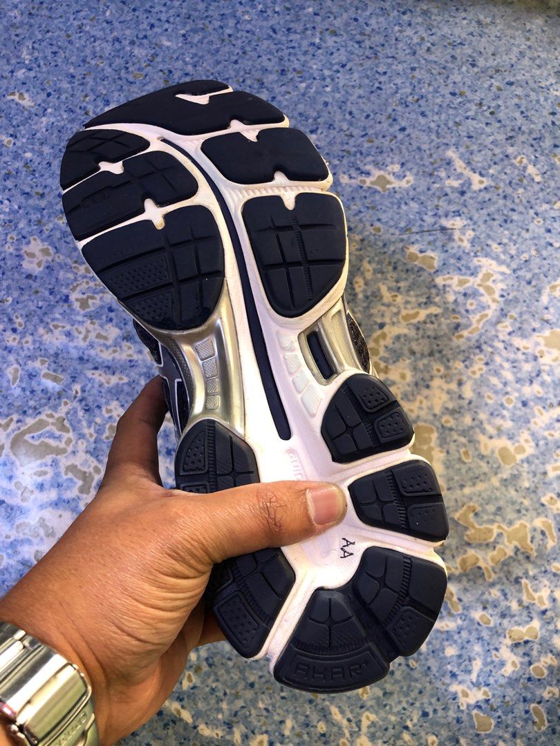 Asics Gel-Evate 2 Mens Running Shoes(9 Us), Men'S Fashion, Footwear,  Sneakers On Carousell
