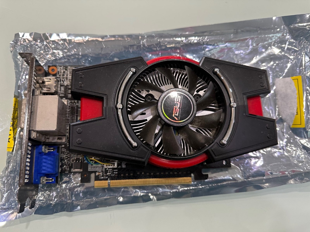 Asus GT640 2GD3 顯示卡, 電腦＆科技, 電腦周邊及配件, 其他- Carousell