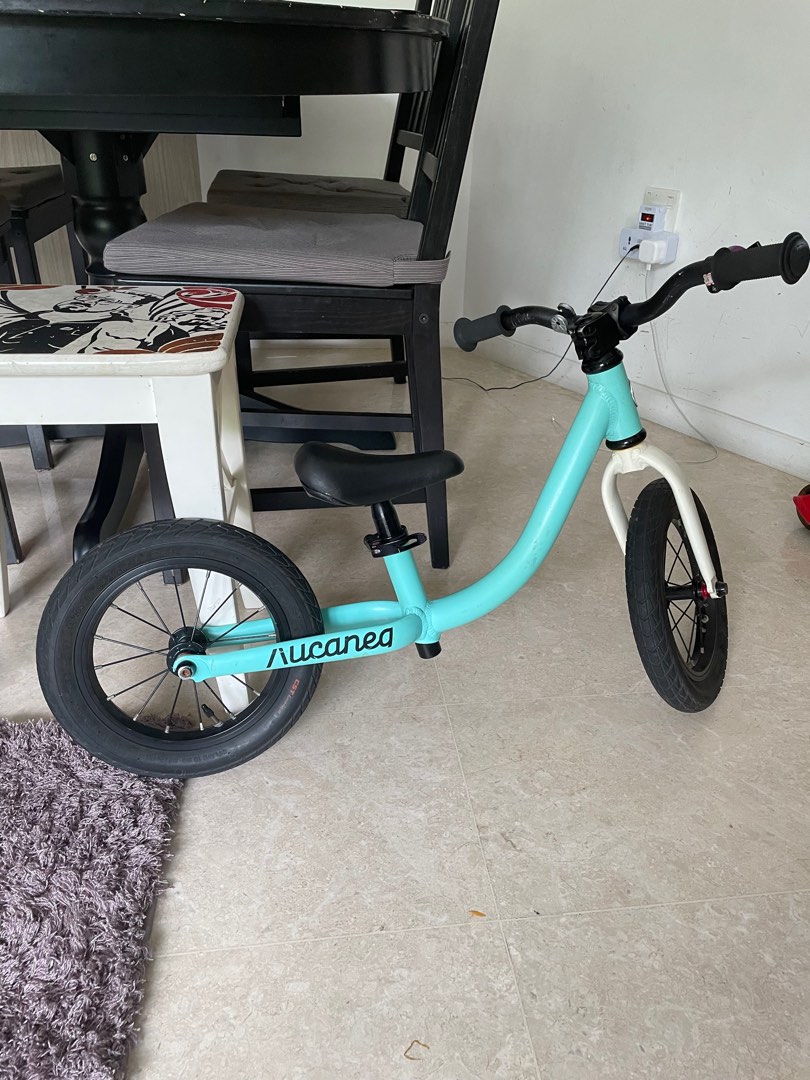Balance bicycle for toddlers, Sports Equipment, Bicycles & Parts