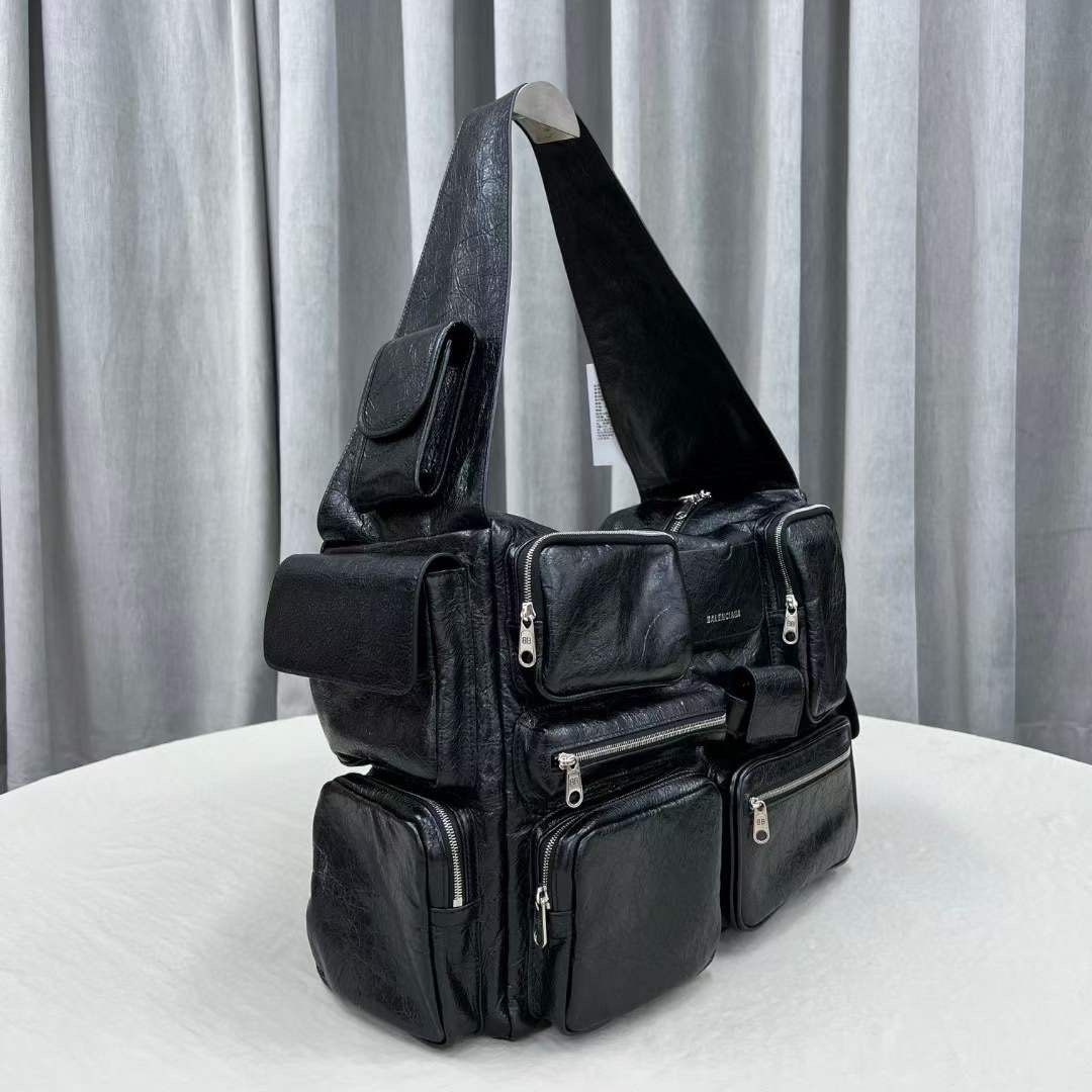 Balenciaga superbusy bag (Pre Order), Luxury, Bags & Wallets on Carousell