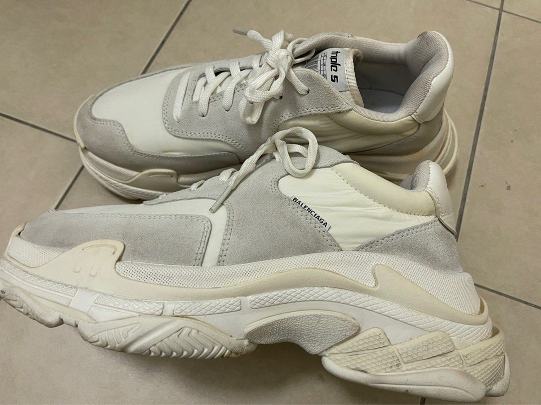 Balenciaga triple s chunky sneakers Luxury Sneakers Footwear