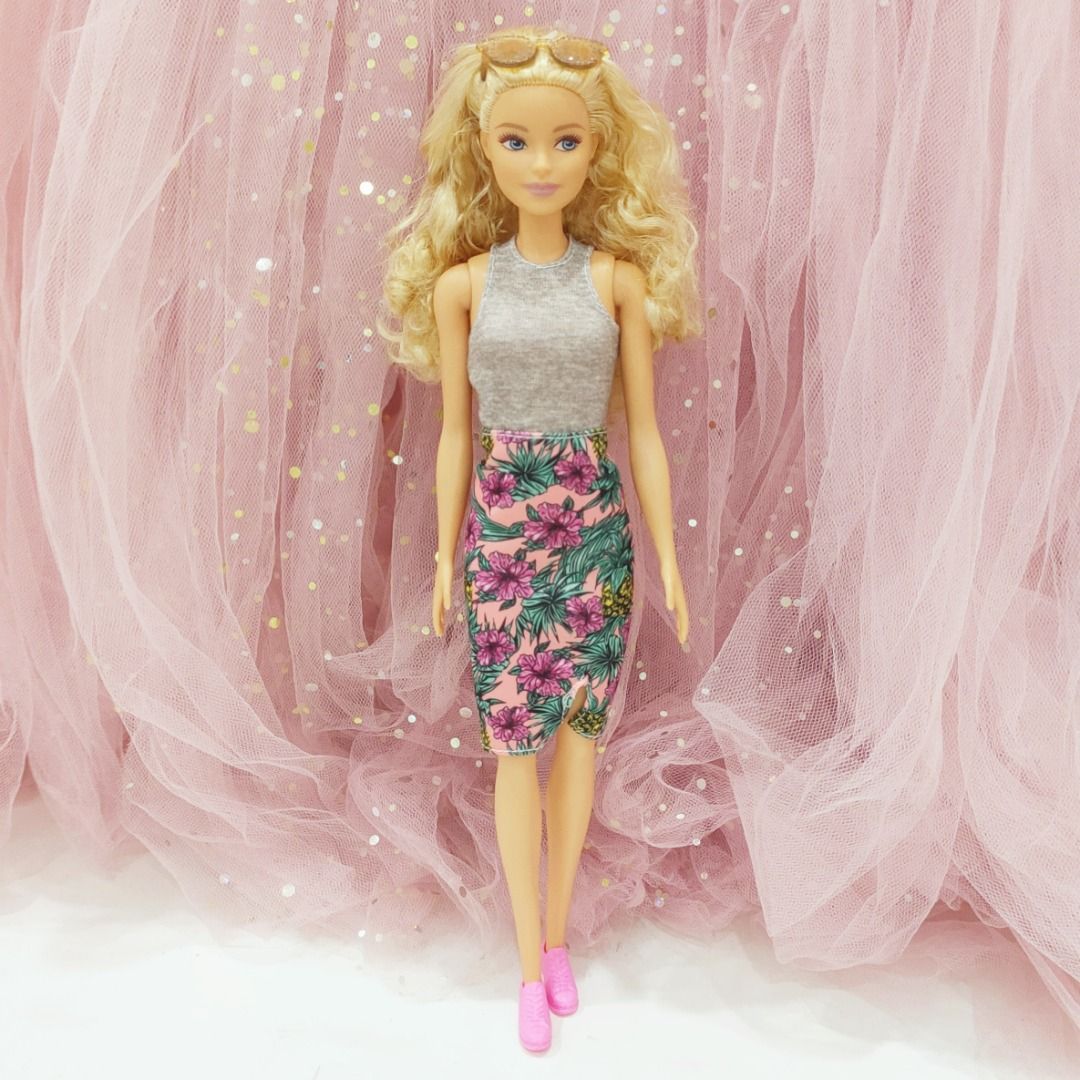 Barbie Fashionistas Doll Pineapple Pop FJF35