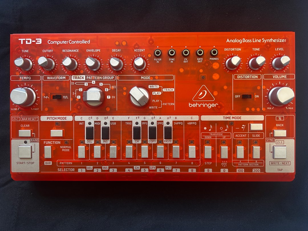 Behringer TD-3-TG (ACID Sound) analog Bassline synthesizer 合成