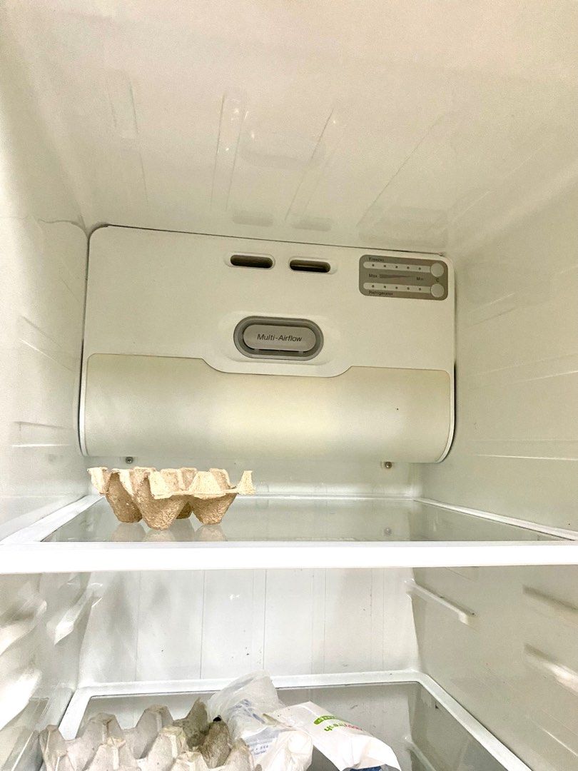 BOSCH fridge KAN56V10 / 618 liter, TV & Home Appliances, Kitchen