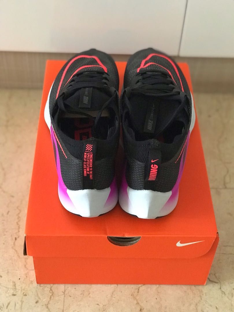 Mens black and pink nike clearance shoes