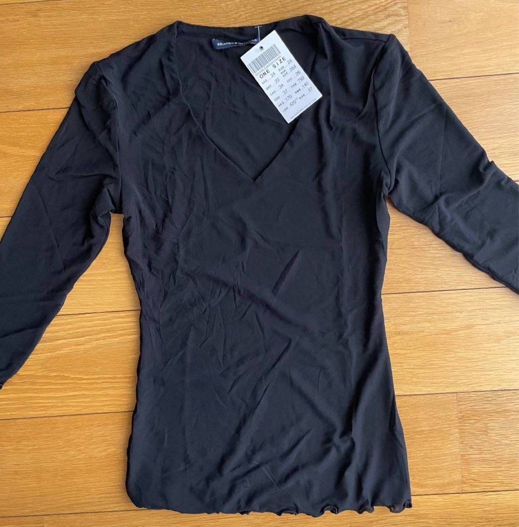 SOLD brandy melville zelly long sleeve in black top authentic instock,  Women's Fashion, Tops, Longsleeves on Carousell