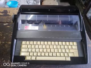 Brother electronic typewriter 58