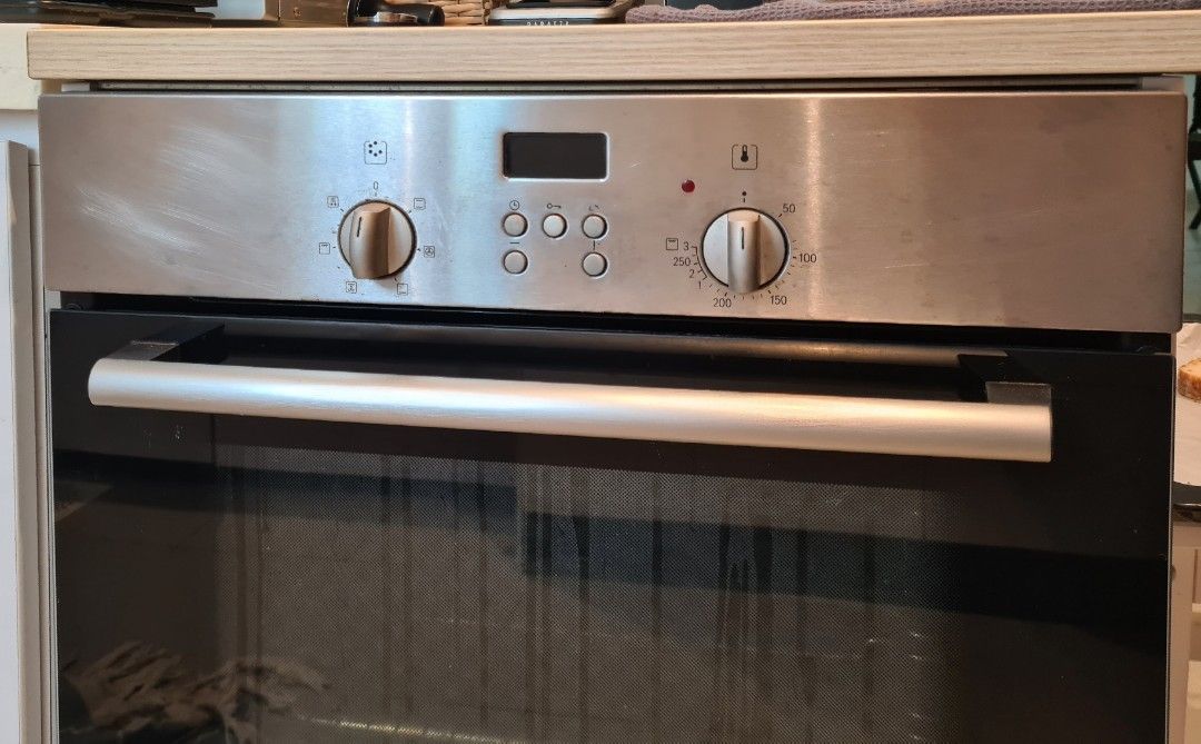 Built in Bosch Oven, TV & Home Appliances, Kitchen Appliances, Ovens