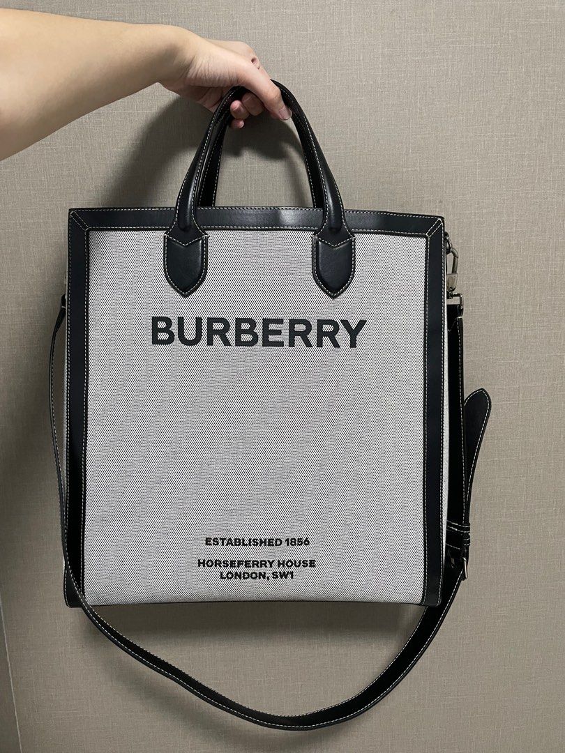 Burberry tote bag men hotsell