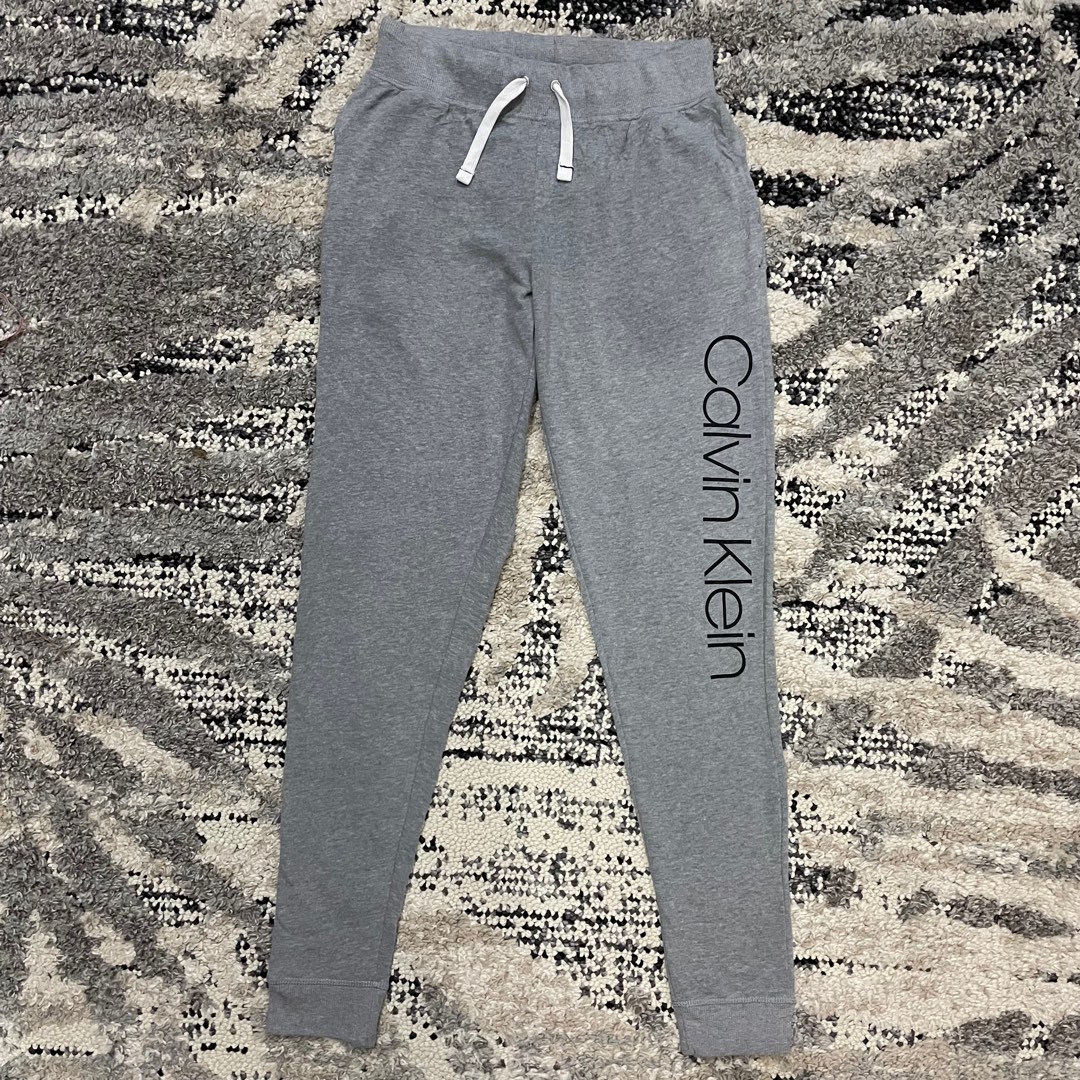 CALVIN KLEIN JOGGER PANTS, Men's Fashion, Bottoms, Joggers on Carousell