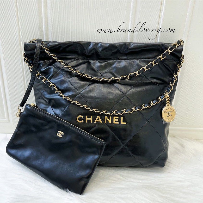 Chanel Button Up Calfskin Hobo Bag, Luxury, Bags & Wallets on Carousell