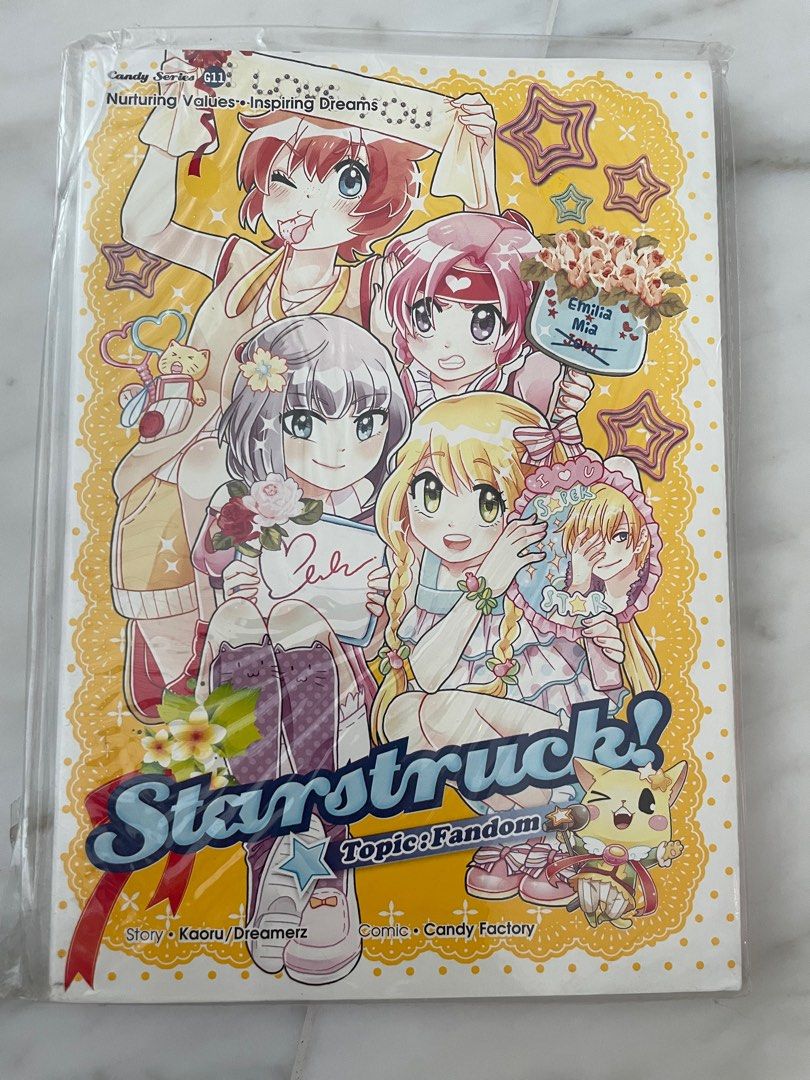 Comics (Category: Comics & Manga) located in Singapore. Submitted by suz123 (Listing ID 1218789439, Image 4). Description: $4 each.