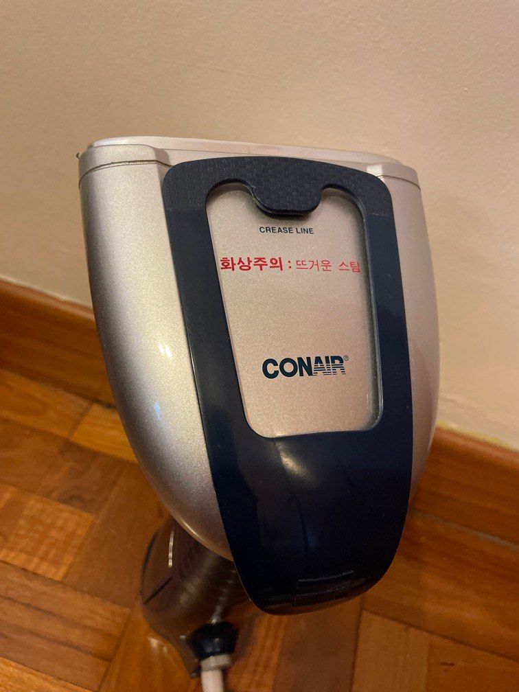 Conair handheld steamer, TV & Home Appliances, Irons & Steamers on