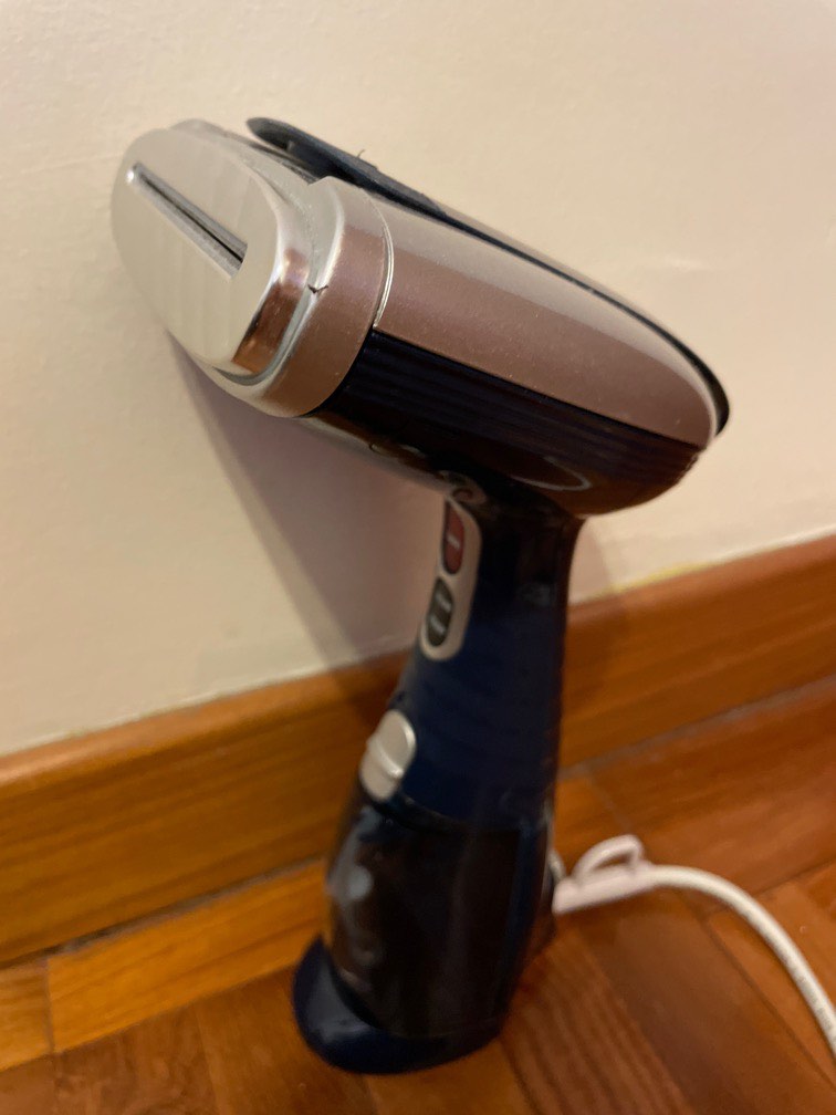 Conair handheld steamer, TV & Home Appliances, Irons & Steamers on