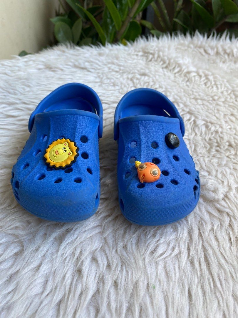 baby crocs size 4