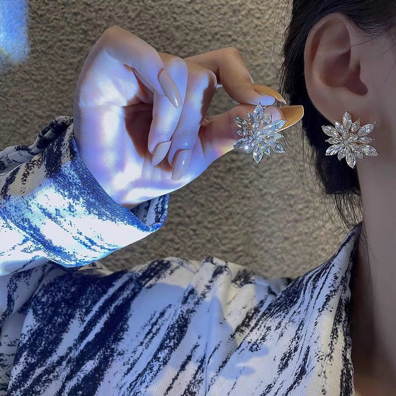 Crystal flower stud earrings sale