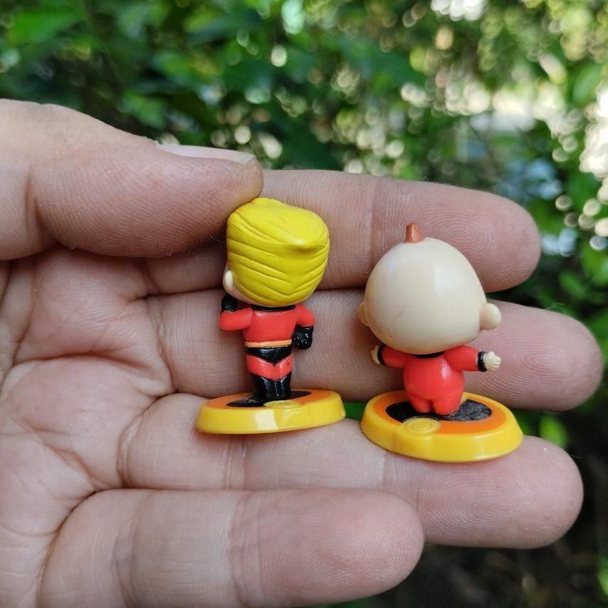 disney-the-incredibles-dash-parr-jack-jack-parr-figure-bundle-on-carousell