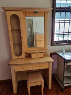 Dressing table