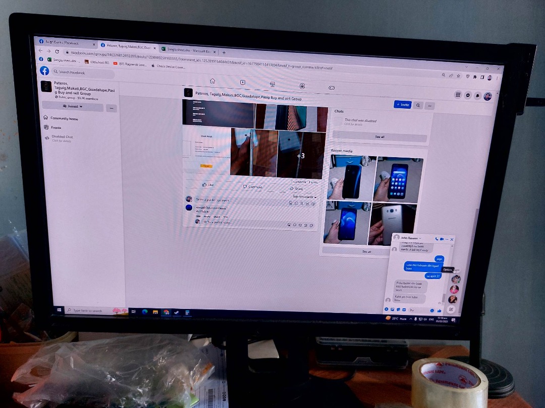 For sale HP IPS monitor 24 inches (free one monitor) on Carousell