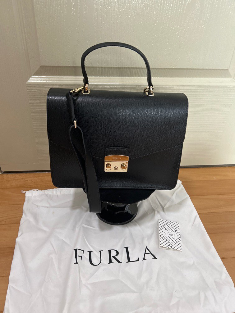 Furla metropolis medium black bag, Luxury, Bags & Wallets on Carousell