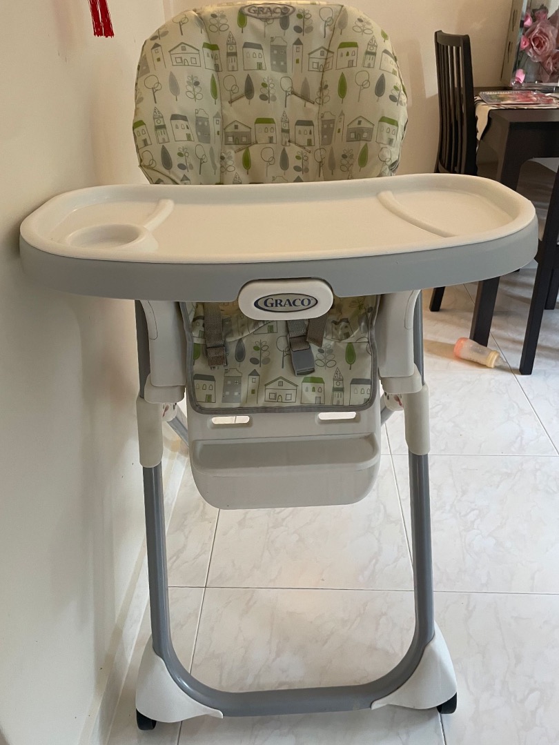 Graco convertible high chair, Babies & Kids, Nursing & Feeding, Baby