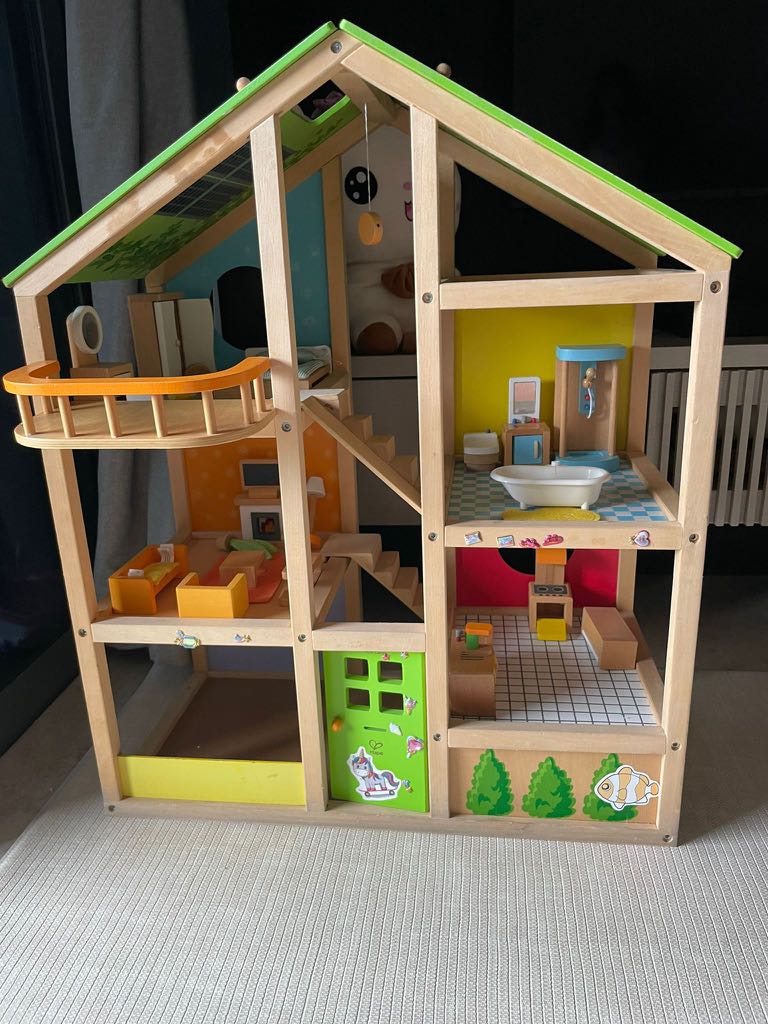 Hape Doll House, Hobbies & Toys, Toys & Games on Carousell