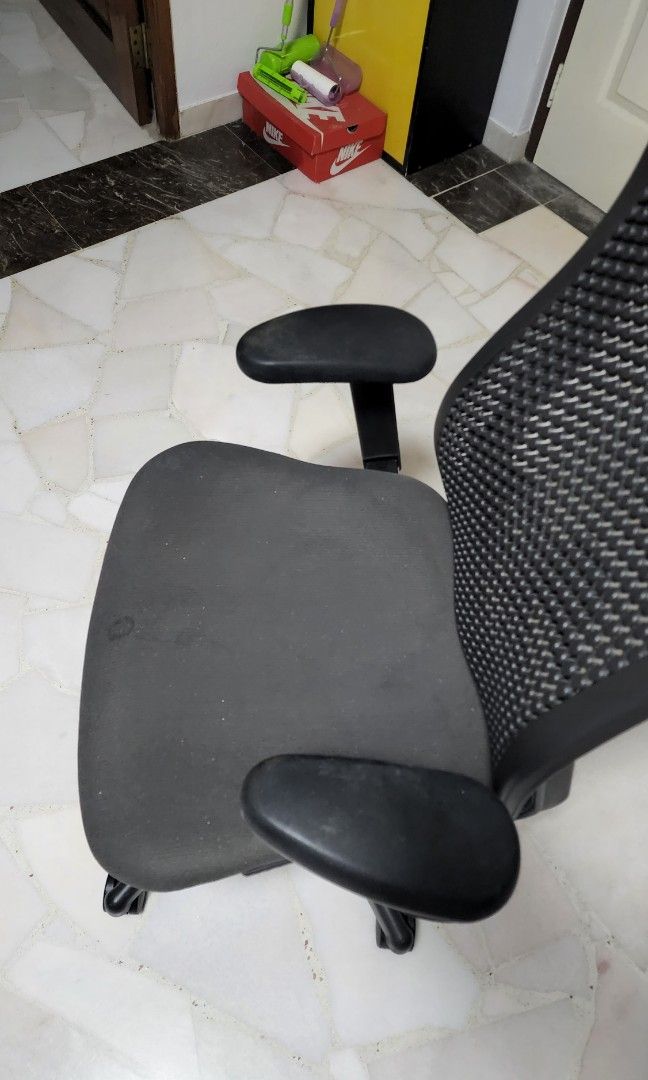 Herman Miller Celle, Furniture & Home Living, Furniture, Chairs on