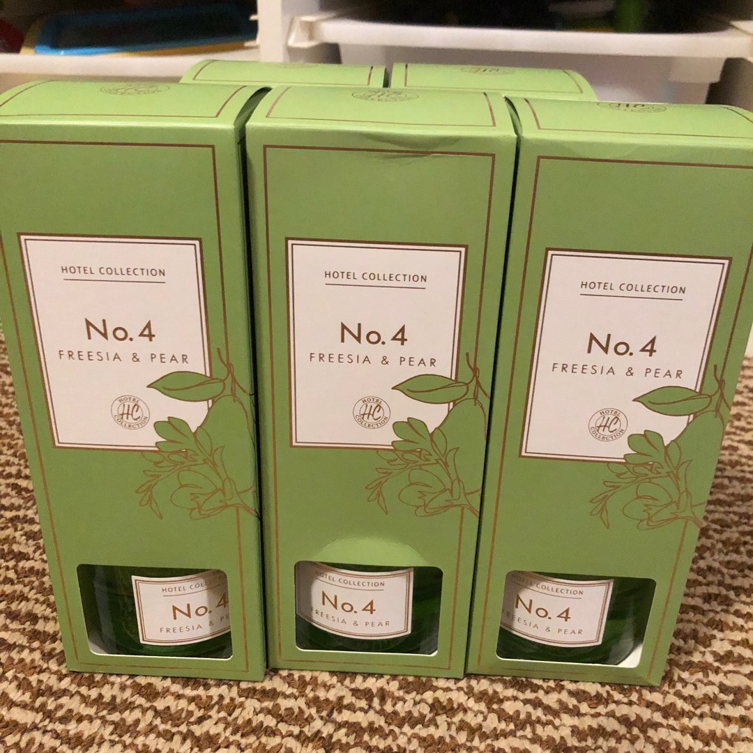 Freesia and pear hotsell no 4 diffuser aldi