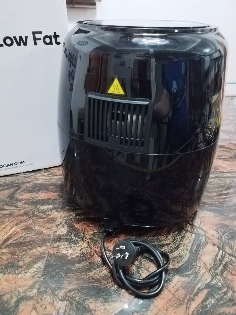 Kogan 8.2L Digital Low Fat Air Fryer on Carousell