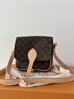 Louis Vuitton Vintage Kenyan Fawn Cartouchiere MM Epi Leather