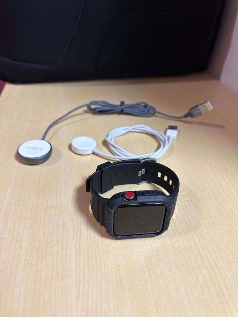 Low Price Apple Watch Series 3 42mm with New Spigen Rugged