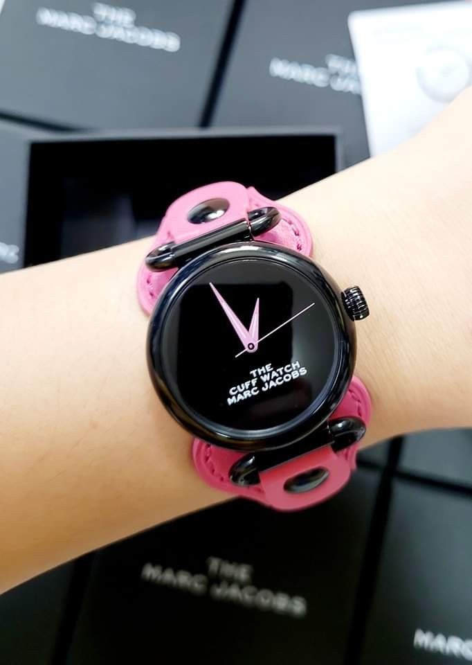 Marc jacobs digital on sale watch