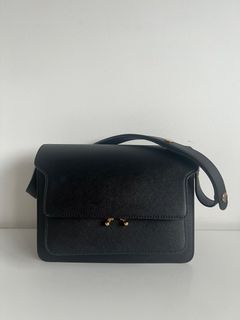 Marni store trunk black