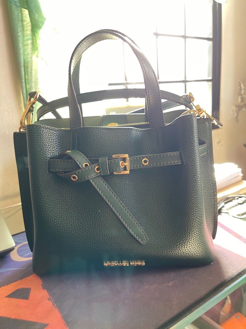 Michael Kors green bag, Women's Fashion, Bags & Wallets, Cross-body Bags on  Carousell
