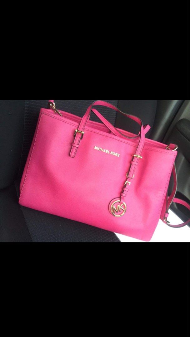 Michael Kors Pink Crossbody Bag, Women's Fashion, Bags & Wallets,  Cross-body Bags on Carousell