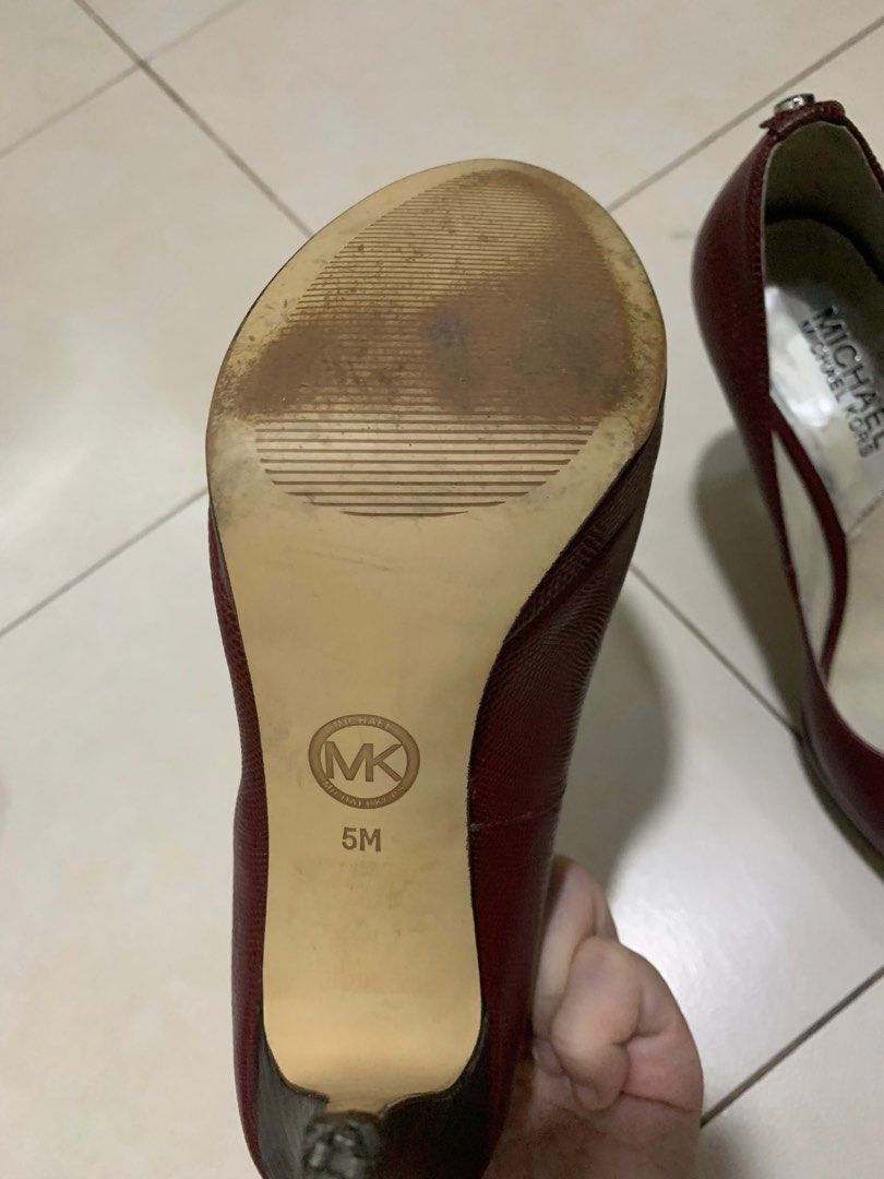 Michael Kors Red Snakeskin Leather Peep-toe Pumps, Women's Fashion,  Footwear, Heels on Carousell