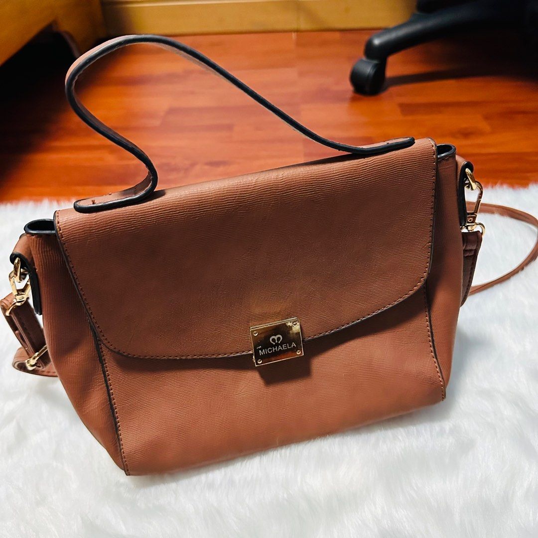 CLN Crossbody bag with sling shoulder strap, Women's Fashion, Bags &  Wallets, Cross-body Bags on Carousell