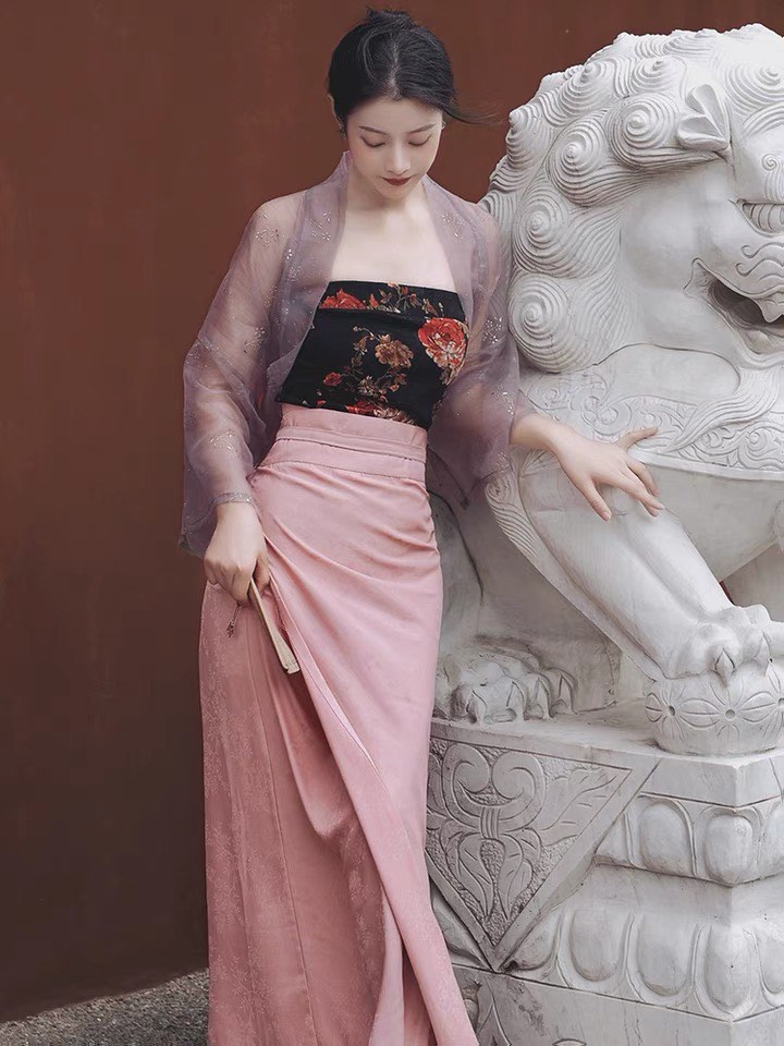 Hanfu modern 2024