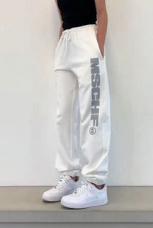 （分類：）位於 。 由 nn0101 提交（商品編號 1218845156，圖片 1）。簡介： 。