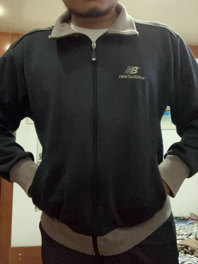 New balance 711 windbreaker hotsell