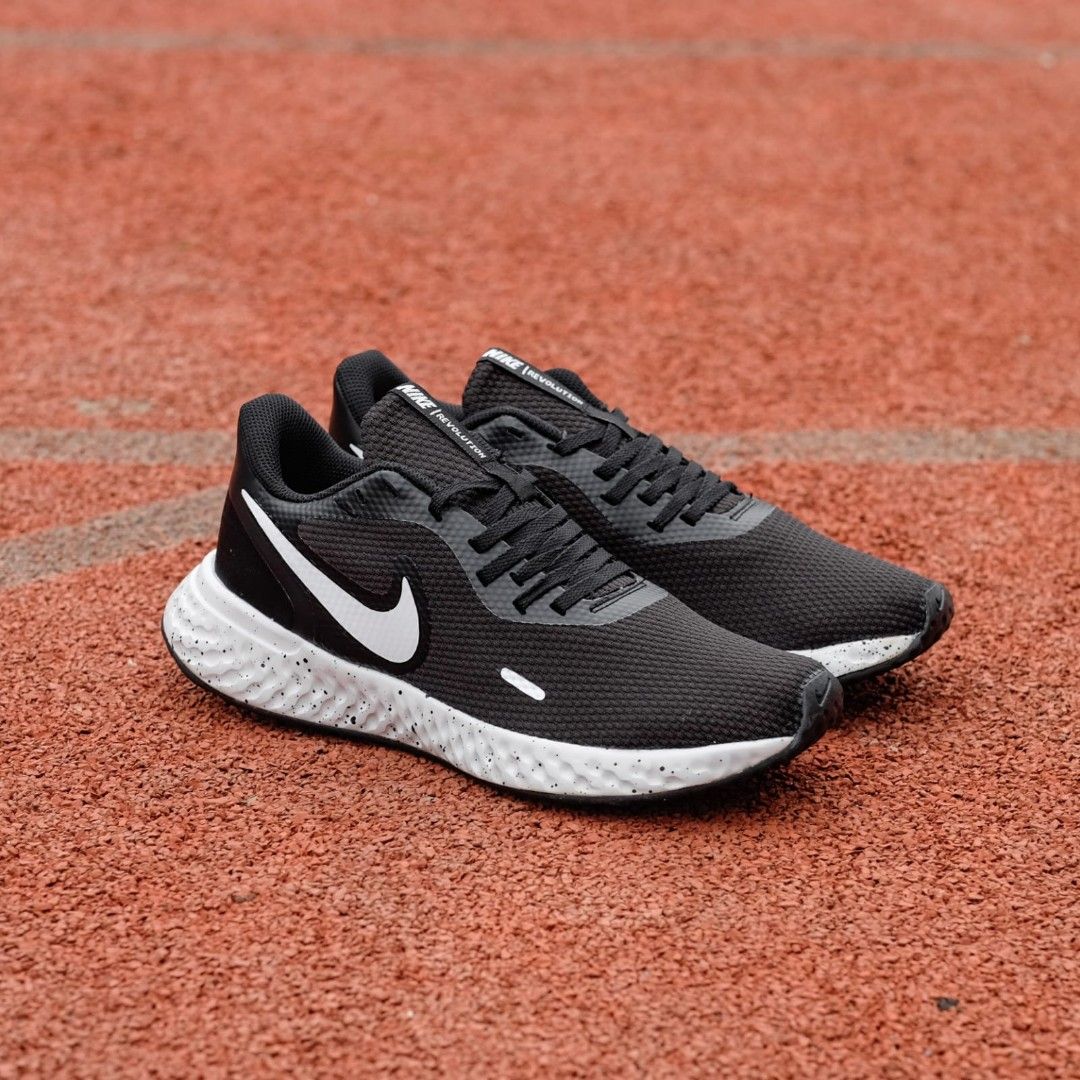 Running Nike Revolution Ext Review Nike Running Nike Revolution