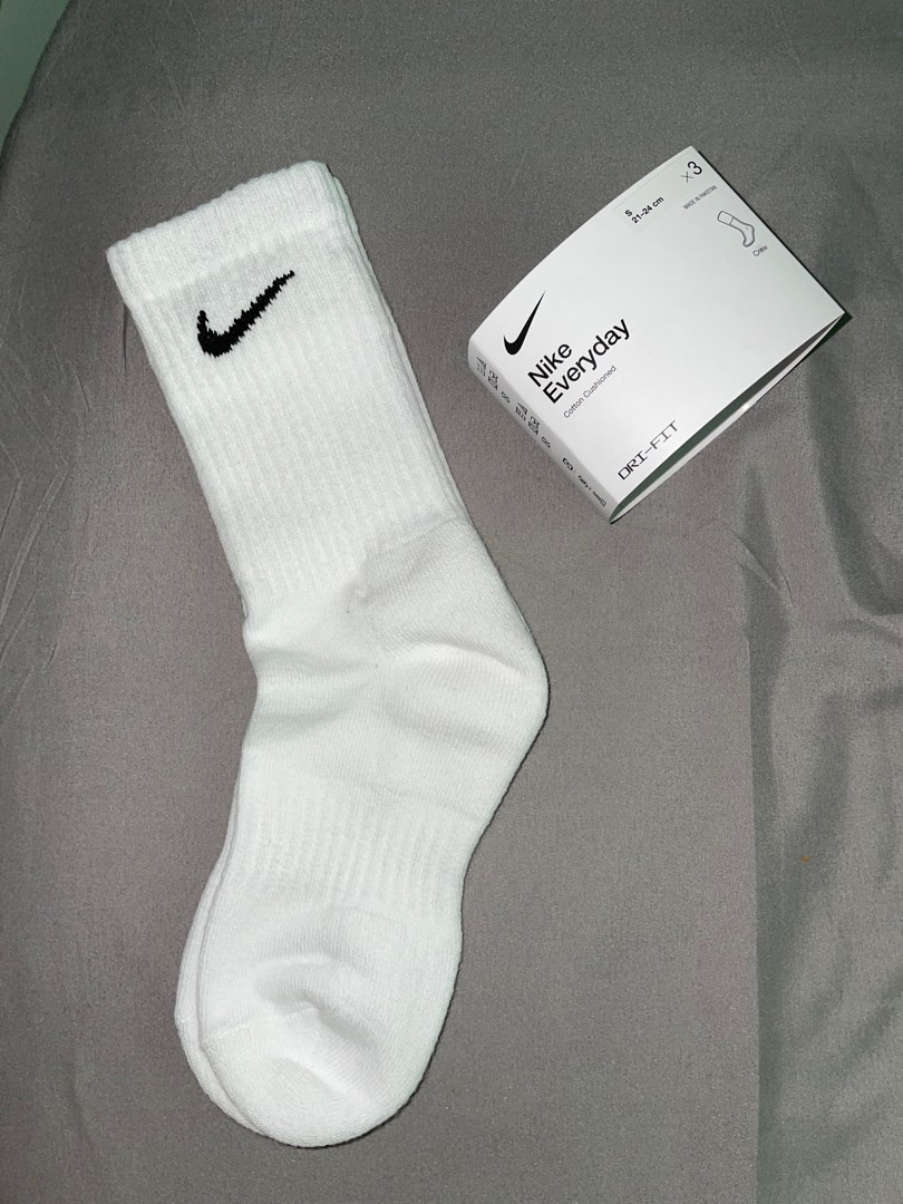 One pair of outlet nike socks