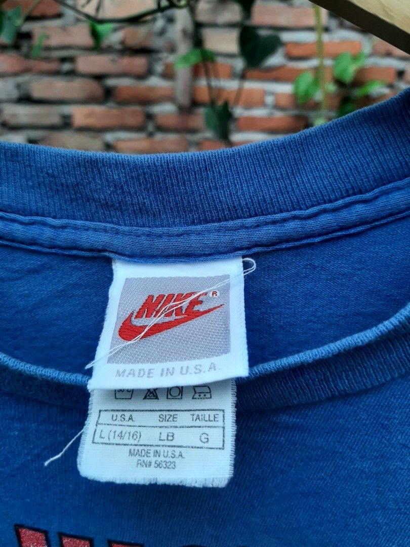 looney tunes nike shorts