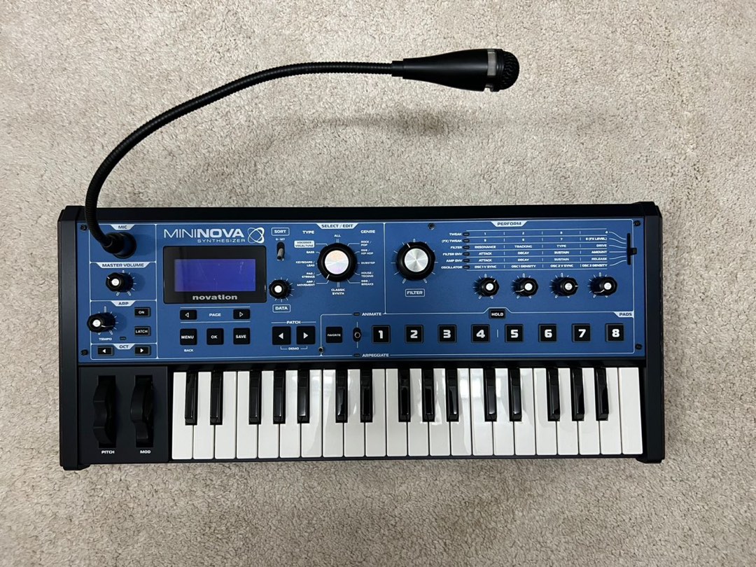 人気SALE正規品 NOVATION MININOVA シンセサイザー 電子ピアノ 器の