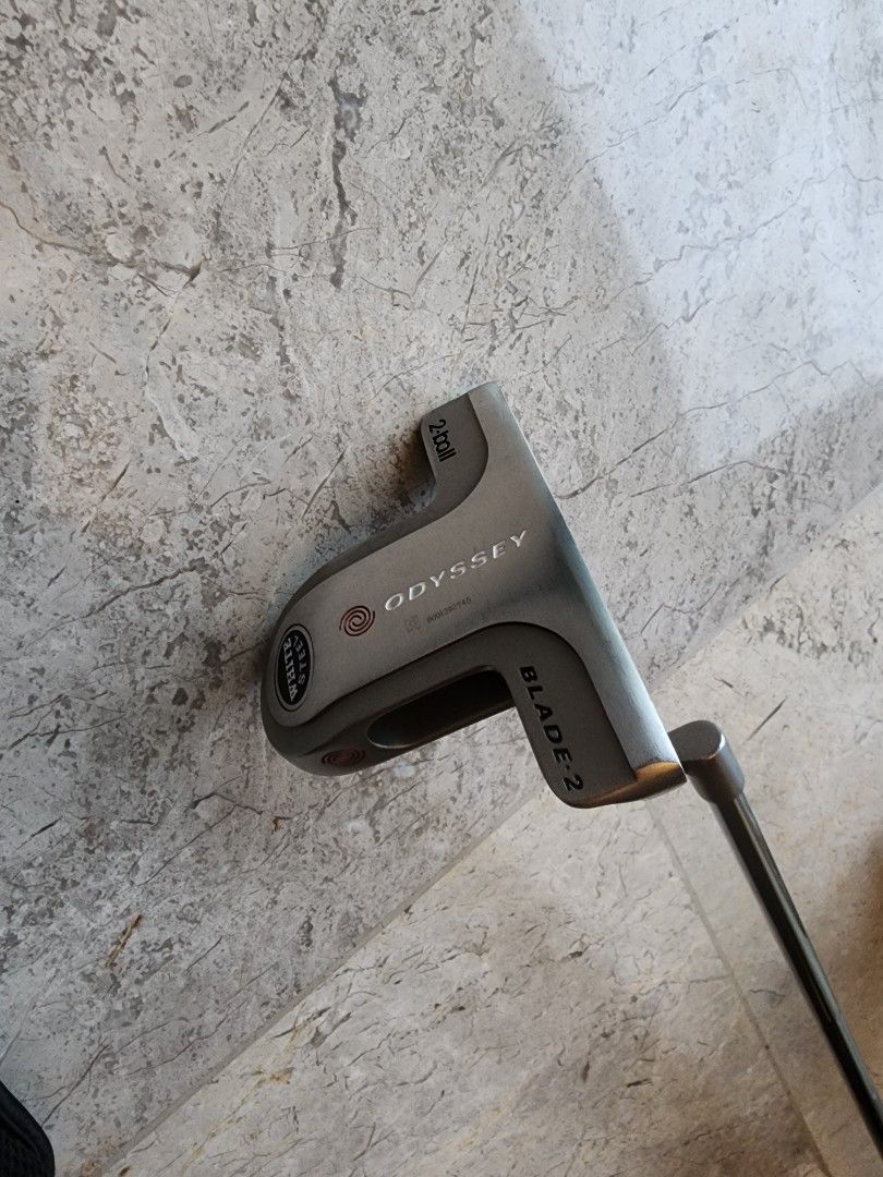 Putter Odyssey White Steel 2-Ball 34.5 Pouces - Pour Droitier - Acier - Nécessite Une Nouvelle Poignée
