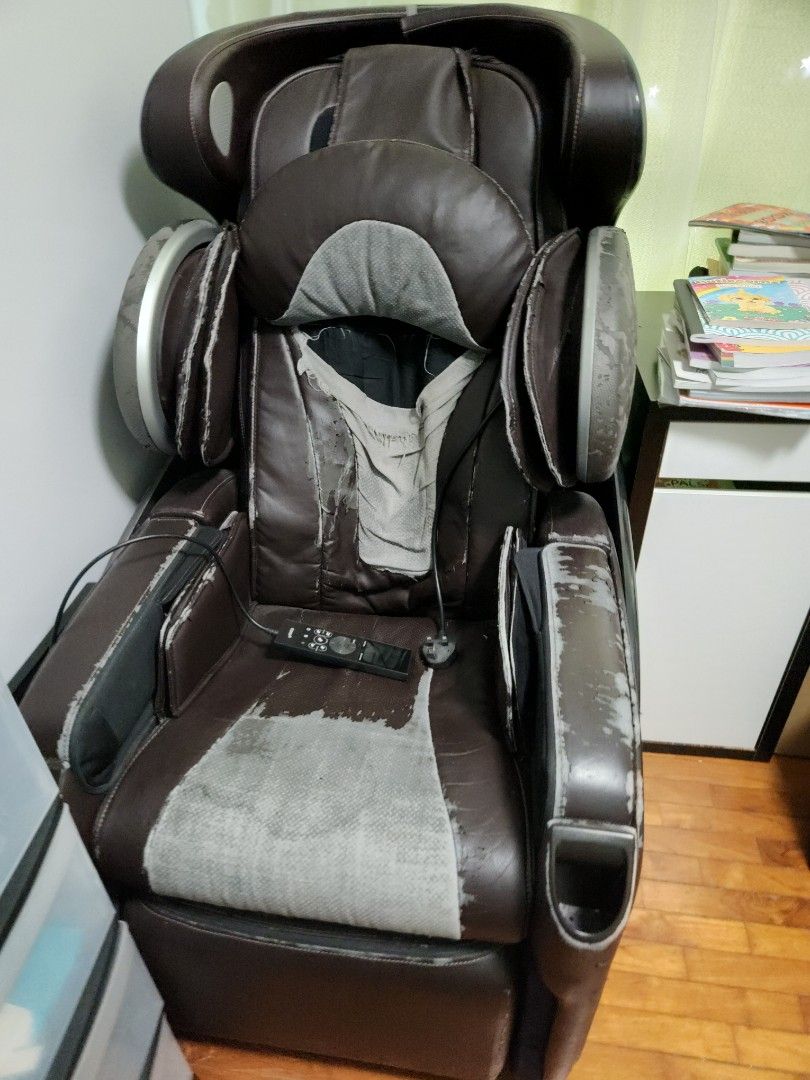Osim Massage Chair Udivine, Health & Nutrition, Massage Devices on