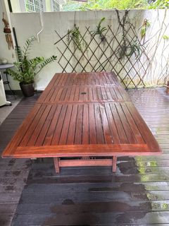 Outdoor table